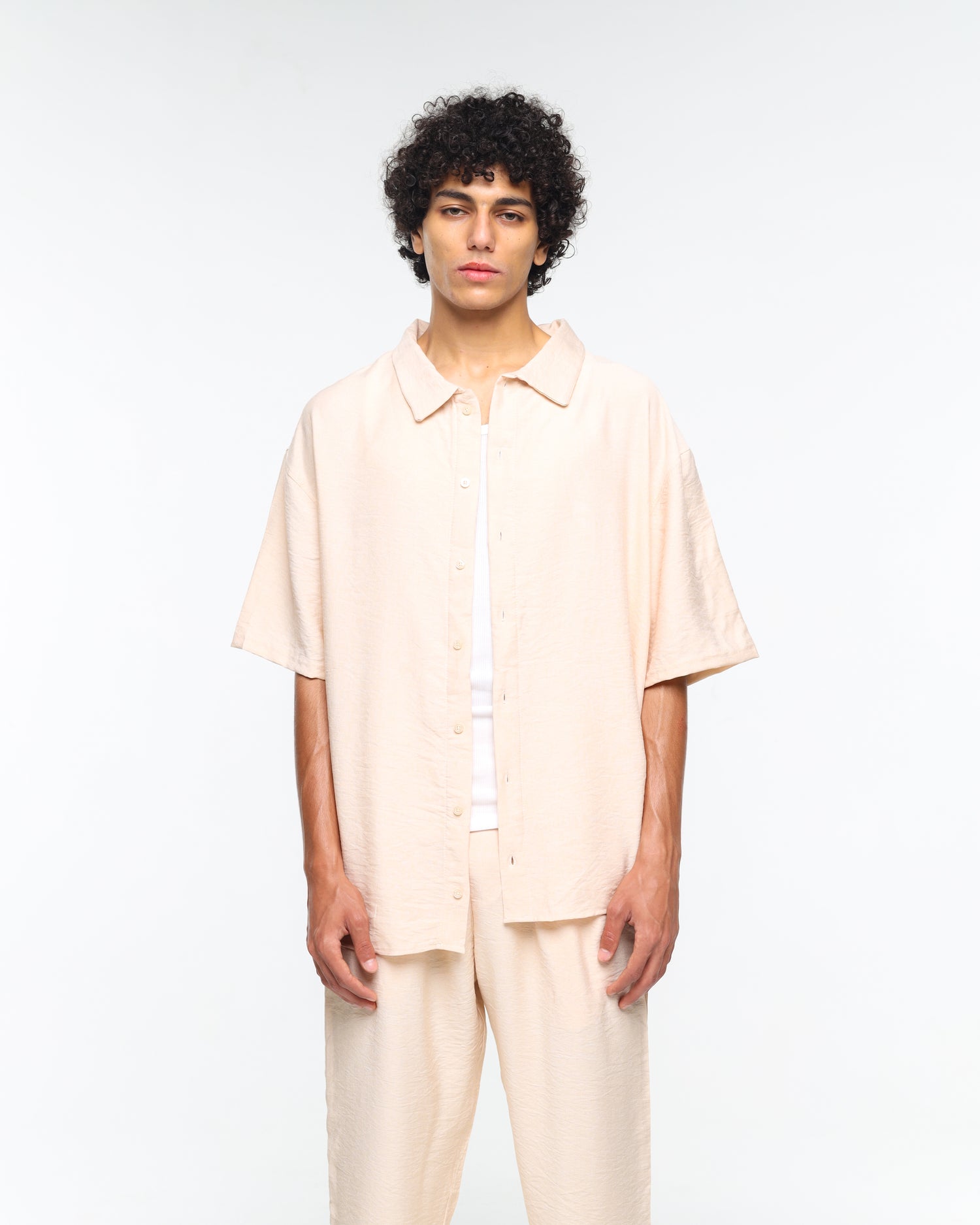 Short sleeve beige linen shirt