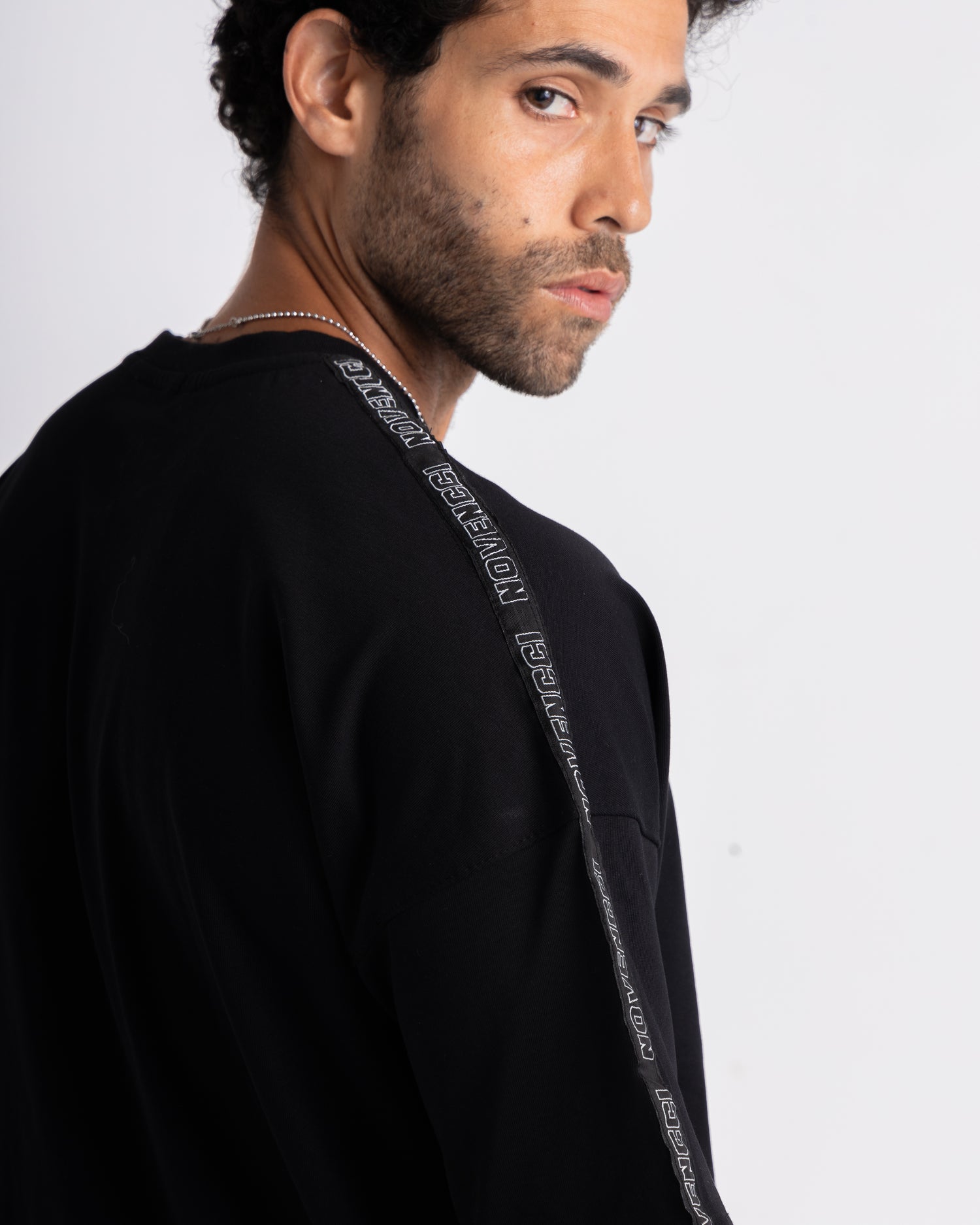 Oversized Novencci Black T-shirt