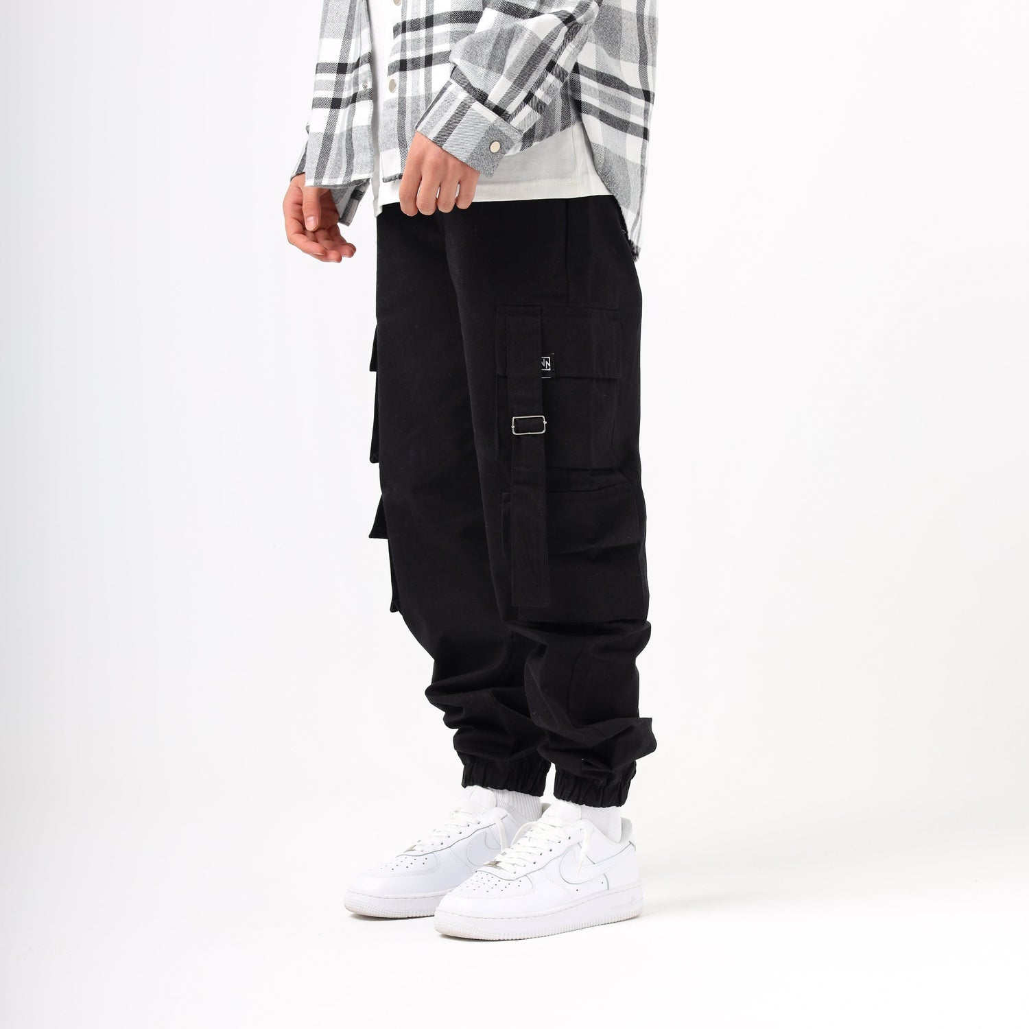 Double pocket black jogger