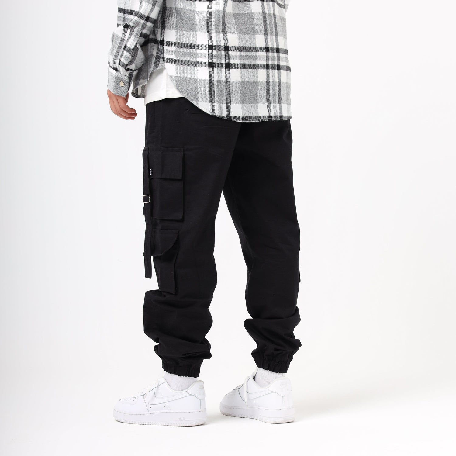 Double pocket black jogger