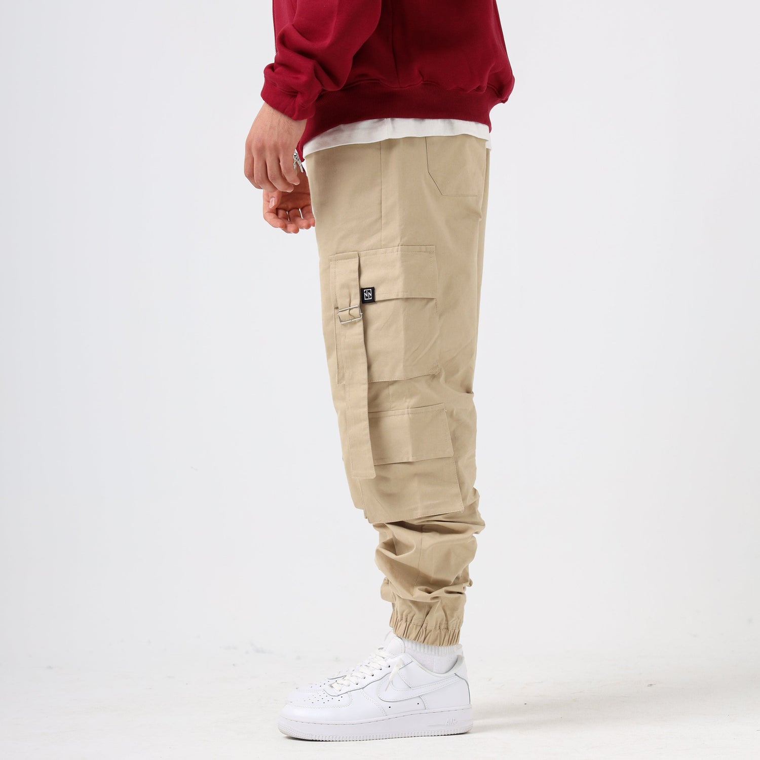 Double pocket beige jogger